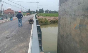 河道防撞护栏按需定制 振轩交通Q235碳素钢材质 支持广东地区快速安装