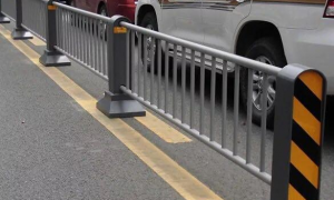 陕西高性价比低价的护栏生产企业选择哪家好、的护栏生产厂选哪家好、的护栏制造厂哪家合作案例多实力参考