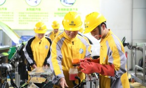 2026年新能源汽车进修学校学费多少钱？正规机构推荐与实力参考