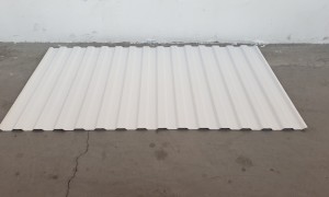 PVC 瓦选购指南，靠谱品牌荣鑫建材推荐