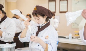 青岛有没有很好的学校教初中生学西点，口碑学校推荐