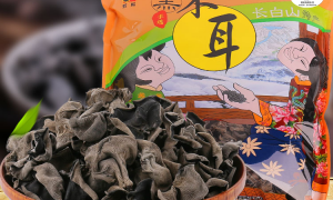 中国黑木耳之乡正规的黑木耳供应商有哪些？蛟松食品规模分析