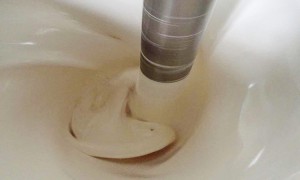 做水性金属漆的靠谱厂家有哪些 低VOCs水性漆全流程质保源头工厂选择指南
