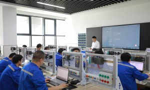 学电气自动化哪个职业学校好推荐？2026年南京热门院校实力参考