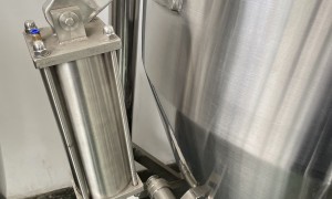 利宏机械多功能提取罐生产厂家 可在线清洗萃取罐 食品保健品行业优选