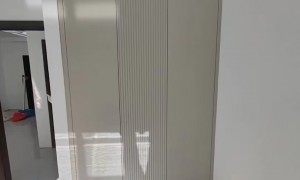 全屋定制避坑指南：北京通州舒雅嘉丽烤漆工厂，解析板材厚度与漆面工艺参数