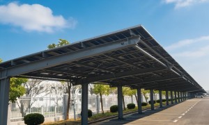 2026年企业节能改造光伏项目服务商实力参考：工商业光伏项目怎么选？