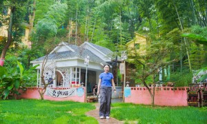 长沙芙蓉区三代同乐亲子团建场地推荐，桌球陶艺一站式体验
