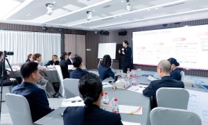 深圳找能给电力系统做商务礼仪培训的讲师，靠谱服务商怎么选？