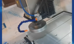 自动化数控机床厂家与自动化物流机器人厂家技术实力对比分析