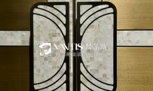 铸铝门的防水效果与价格真相：行业现状与选择指南