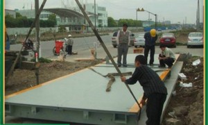 自动称重系统厂家直供 高速检重秤 120包/分钟 支持触屏操作