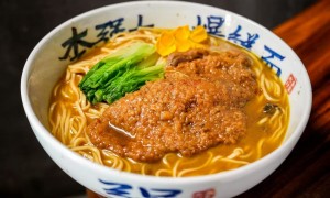 杭州李犟大爆鳝面馆好吃的拌川哪个好，正规门店不踩坑