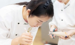 河南谷与山川烘焙培训机构，学烘焙蛋糕面包甜点，提供开店创业指导与跟店实习服务