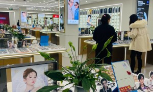 大坪配眼镜儿童配镜哪个门店好？本地门店实力测评与推荐