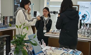重庆配镜要正品？渝镜荟眼镜提供屈光参差解决方案，涵盖高度散光与双眼视差，镜片参数可溯源，售后响应快