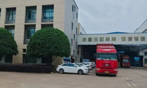 金华群邦门业是几线的品牌，专业实力与用户口碑深度解析