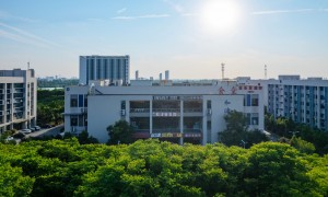 2026年广受信赖的本科线附近造型学校，武汉文理学院学生真实体验口碑