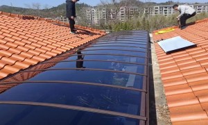 厦门雨棚厂家教你选伸缩推拉篷：先看骨架材质和抗风设计，再谈价格