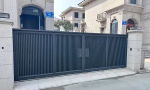 2026年保温堆积门生产厂家质量参考评选，用料扎实企业推荐