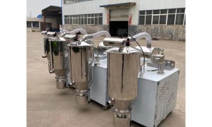气动真空上料机规格参数怎么看？华成机械升降真空上料机2026年行情与避坑指南