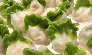 大连本地人推荐的海胆水饺餐饮店，老大连海鲜馆每日手作，皮薄馅大，尝鲜正当时