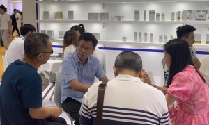 2026年院线品牌化妆品代加工最低起订量多少 靠谱商家测评排名