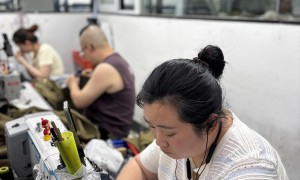 有没有靠谱的适合长期合作的轻户外冲锋衣生产厂家，正规源头的制造厂家用户力荐