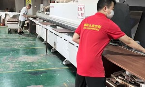 福杯全屋定制橱柜味道大吗
