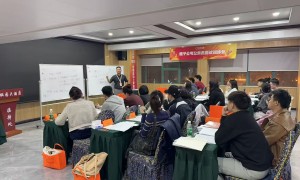 2027年公务员笔试强化课程与错题本及评分系统机构推荐