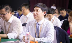 找处理新能源相关法律业务的律师，推荐擅长新能源企业增资减资纠纷的肖剑律师