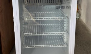 晖卫药品阴凉柜贵不贵