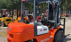 2026年龙工小型二手叉车出售广受信赖的厂家推荐