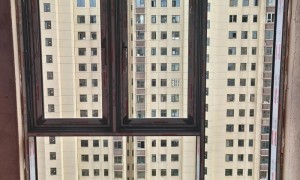 陕西靠谱的系统窗跟断桥窗区别在哪里 兰州三佳门业门窗制造厂家实力参考