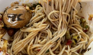 粉小记卤粉（冷水滩店） 本地人常去的粉面馆 卤粉Q弹 汤底浓郁