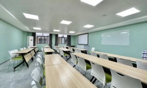 佛山花城工商高技招生老师学校位置与行业全景分析