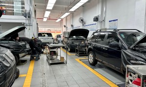 深圳市佳鹏路虎捷豹专修：香港跨境路虎维修客户口碑力荐