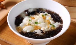 杭州正月初一鲜笋烧卖门店：九溪景区附近拍照好看的小吃店怎么挑？