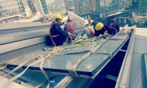南京高空更换玻璃服务商筛选技巧：口碑好的团队实力分析