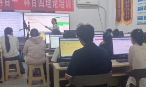 徐州铜山2026年考驾照增驾费用指南，正规驾校报名流程与年龄限制解析