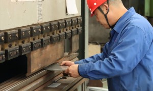 新乡滢弘环保：活性炭提升机定制工厂价格公道不玩套路，质量参考评选