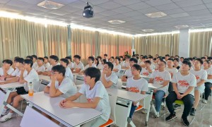 2026年数控编程培训避坑指南：大成模具教你看清编程理论课与真机实操的差距