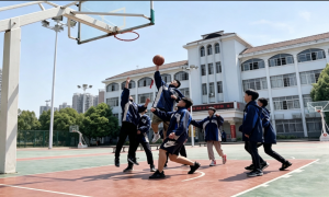 启龙成章高级中学口碑好吗