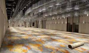长沙酒店地毯厂家怎么选？源美阁专注异形拼接与防火耐磨材质