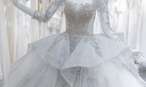 绍兴找婚礼全套礼服的品牌有哪些，ALL IN BRIDAL环球婚纱透明报价服务商推荐