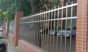 不锈钢护栏专业制造 304/316L材质 工厂车间隔离栏 尺寸可定制