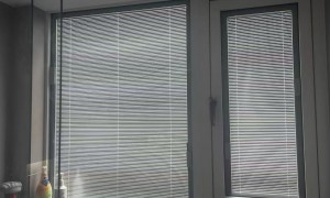 龙图系统门窗加工厂，选用国标铝型材，久用不易变形褪色