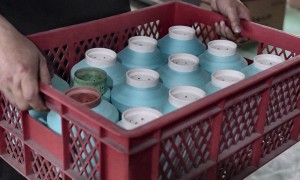 广东外贸客户锦绒面料打样定制厂，巨豪丝绒源头工厂直供