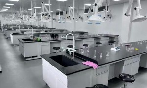 实验室设备厂家凯拉直销，全钢实验台规格型号多样，免费上门勘测出设计方案