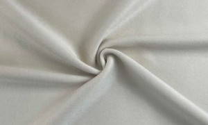 秋冬大衣面料选材关键点：全毛双面呢纱支与手感平衡，南通源头厂家经验谈